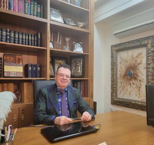 Dr. Ioannis Hoursalas